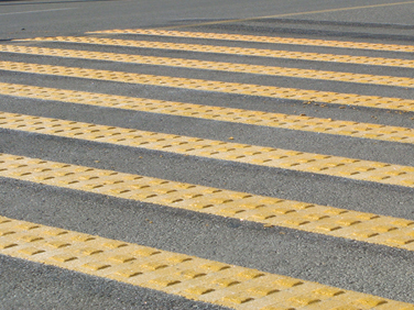 人行道道路标线